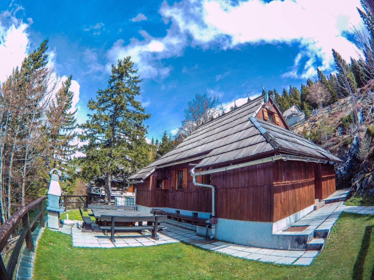 Velika Planina Chalet Slovenka Stahovica Buitenkant foto